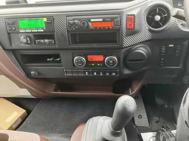 日野 レンジャー 2KG-FD2ABG(2WD)の写真17