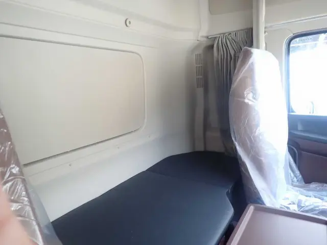 日野 プロフィア 2DG-FW1AHC(8x4)の写真22