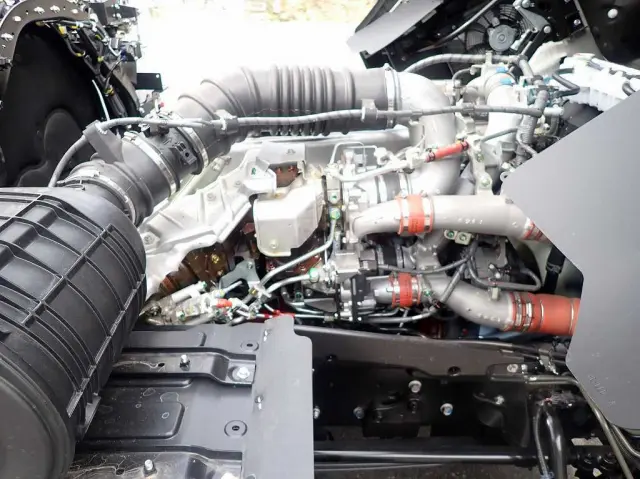 日野 プロフィア 2DG-FW1AHC(8x4)の写真28