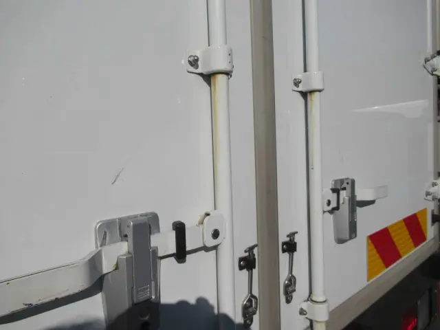 日野 レンジャー 2KG-FD2ABA(2WD)の写真10