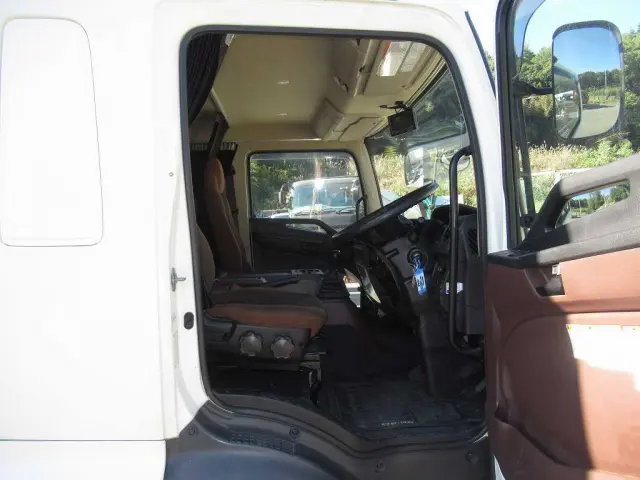 日野 レンジャー 2KG-FD2ABA(2WD)の写真21