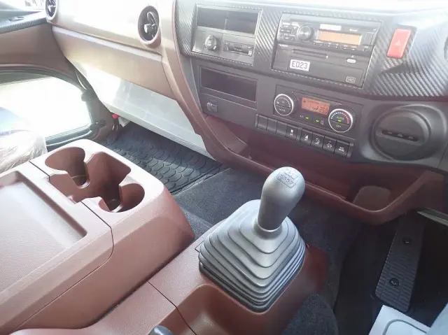 日野 レンジャー 2PG-FE2ACG(2WD)の写真17