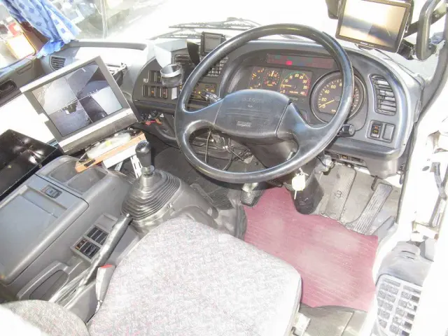 いすゞ フォワード PB-FRR35D3(2WD)の写真26