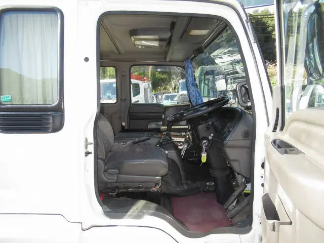 いすゞ フォワード PB-FRR35D3(2WD)の写真29