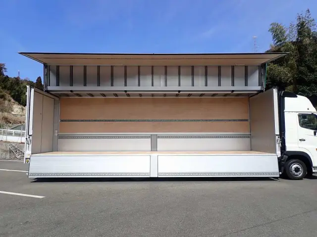 日野 プロフィア 2DG-FW1AHC(4WD)の写真10