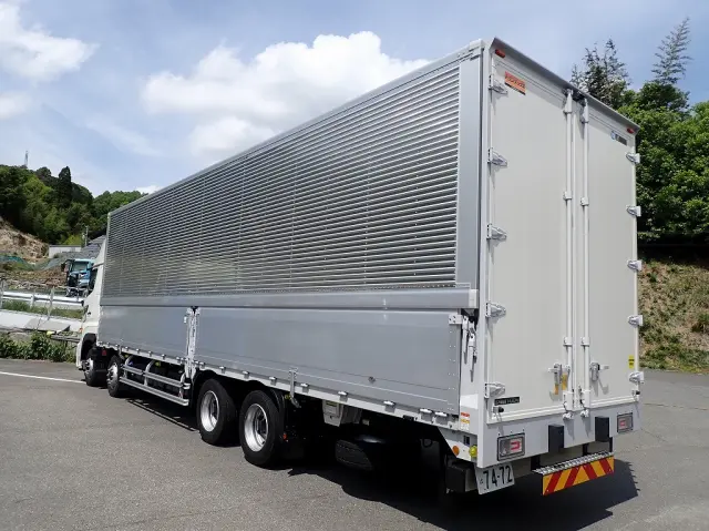 日野 プロフィア 2DG-FW1AHC(8x4)の写真4