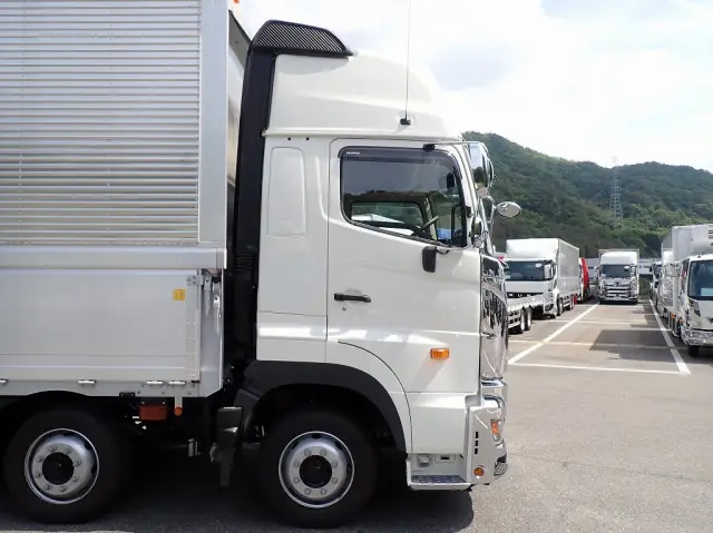 日野 プロフィア 2DG-FW1AHC(8x4)の写真11