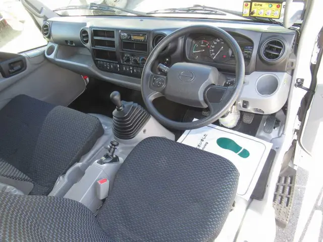 日野 デュトロ 2KG-XZU710M(2WD)の写真17