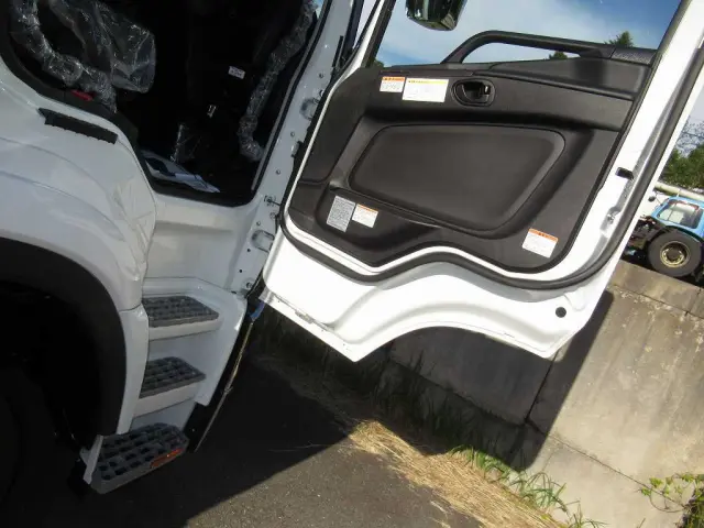 三菱 スーパーグレート 2PG-FS84VZ(8x4)の写真21