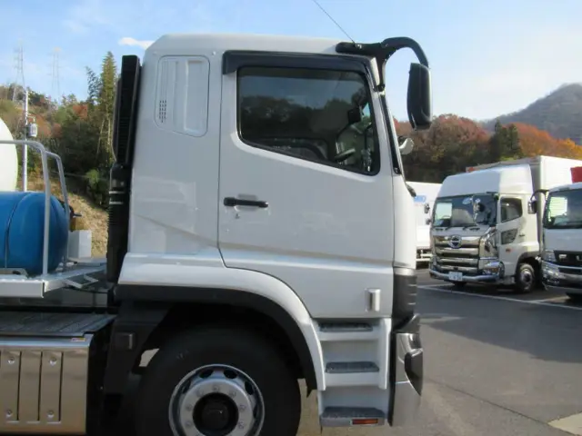 三菱 スーパーグレート 2KG-FV80GX(2WD)の写真15