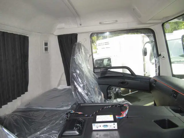 三菱 スーパーグレート 2KG-FV80GX(2WD)の写真22