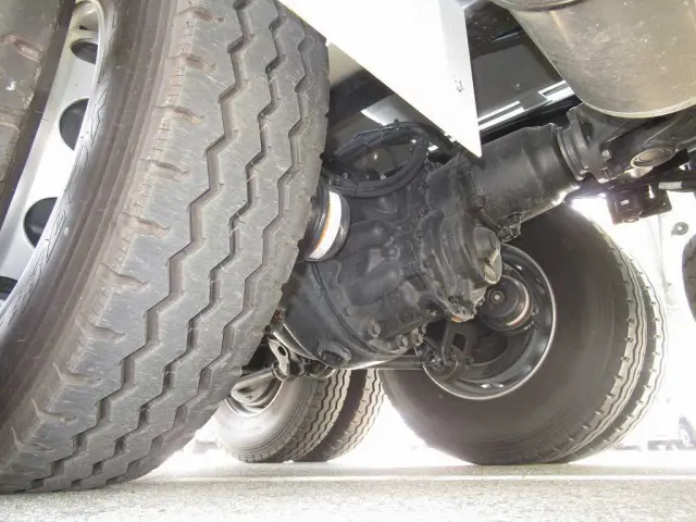 三菱 スーパーグレート 2KG-FV80GX(2WD)の写真25