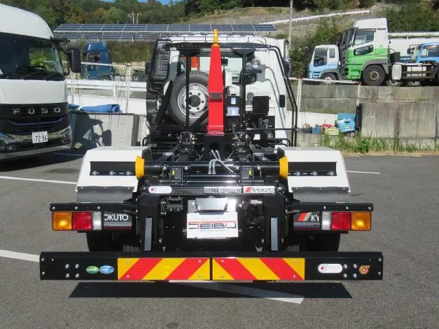 三菱 ファイター 2KG-FK72F(2WD)の写真6