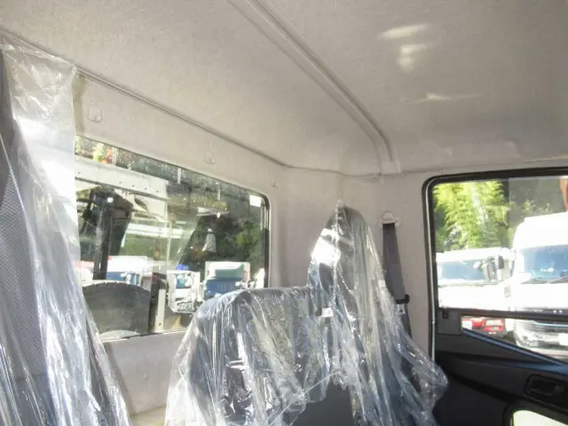 三菱 ファイター 2KG-FK72F(2WD)の写真18