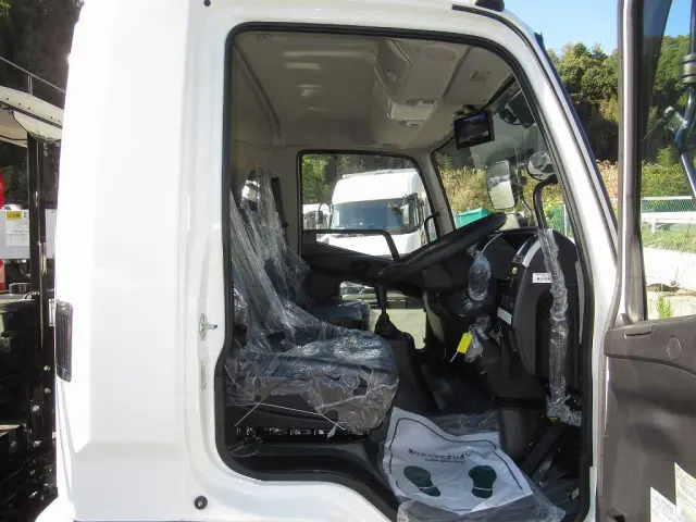 三菱 ファイター 2KG-FK72F(2WD)の写真21