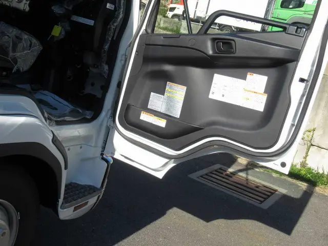 三菱 ファイター 2KG-FK72F(2WD)の写真22
