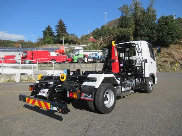 三菱 ファイター 2KG-FK72F(2WD)の写真3