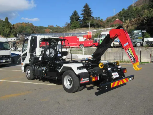 三菱 ファイター 2KG-FK72F(2WD)の写真4