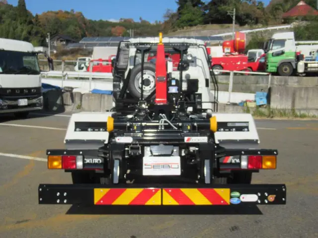 三菱 ファイター 2KG-FK72F(2WD)の写真5