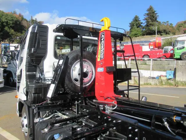 三菱 ファイター 2KG-FK72F(2WD)の写真6