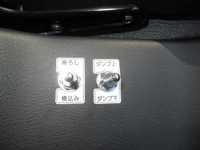 三菱 ファイター 2KG-FK72F(2WD)の写真17