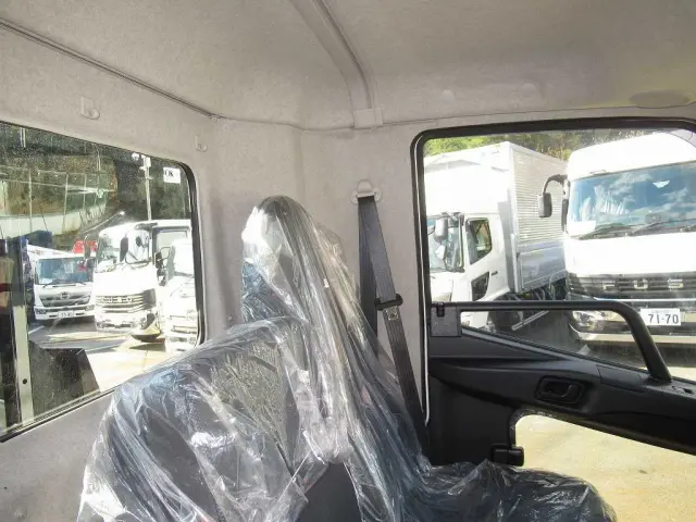 三菱 ファイター 2KG-FK72F(2WD)の写真18