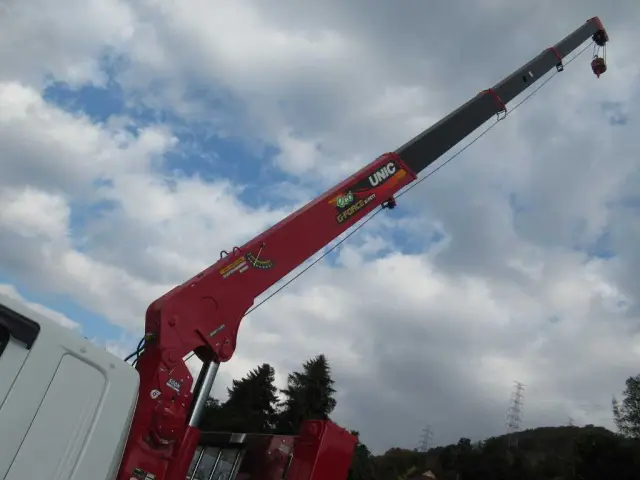 三菱 ファイター 2DG-FQ62F(6x4)の写真9