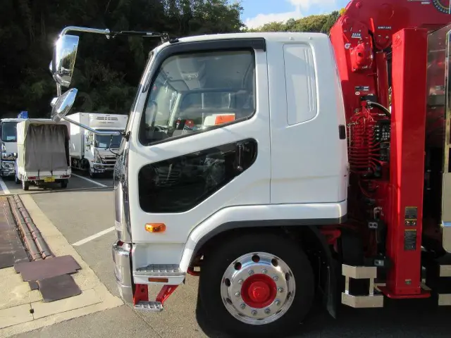 三菱 ファイター 2DG-FQ62F(6x4)の写真15