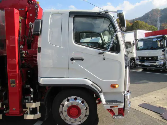 三菱 ファイター 2DG-FQ62F(6x4)の写真16