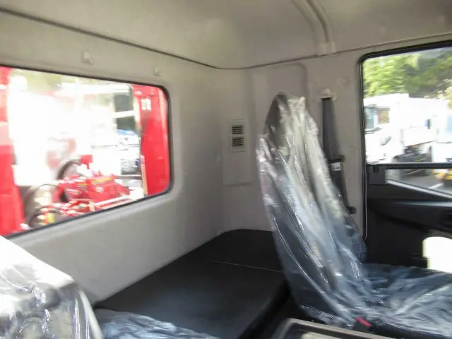 三菱 ファイター 2DG-FQ62F(6x4)の写真21