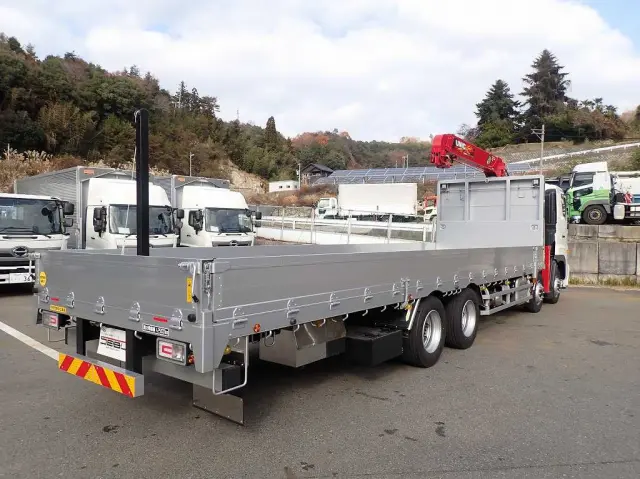 日野 プロフィア 2DG-FW1AHC(8x4)の写真3