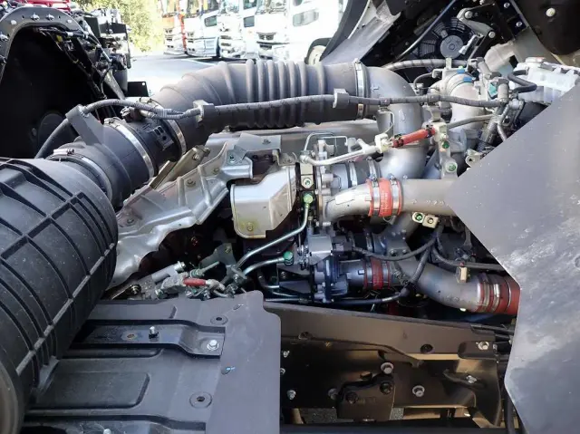 日野 プロフィア 2DG-FW1AHC(8x4)の写真27