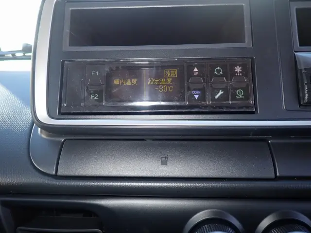 三菱 キャンター 2RG-FBAV0(2WD)の写真23