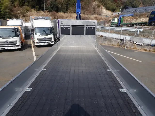 三菱 スーパーグレート 2PG-FS80VZ(8x4)の写真8