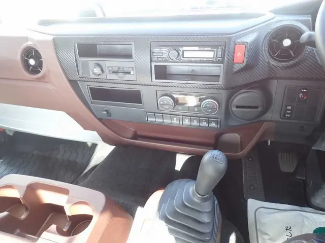 日野 レンジャー 2KG-FD2ABG(2WD)の写真13