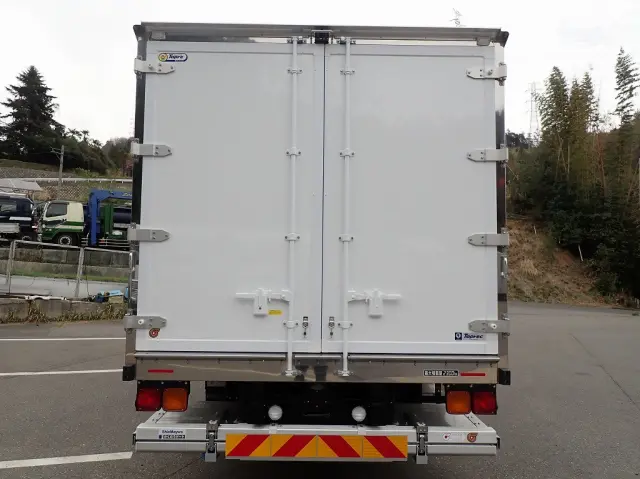 三菱 ファイター 2KG-FK65F(2WD)の写真5