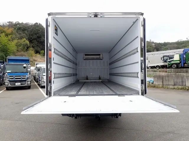 三菱 ファイター 2KG-FK65F(2WD)の写真7