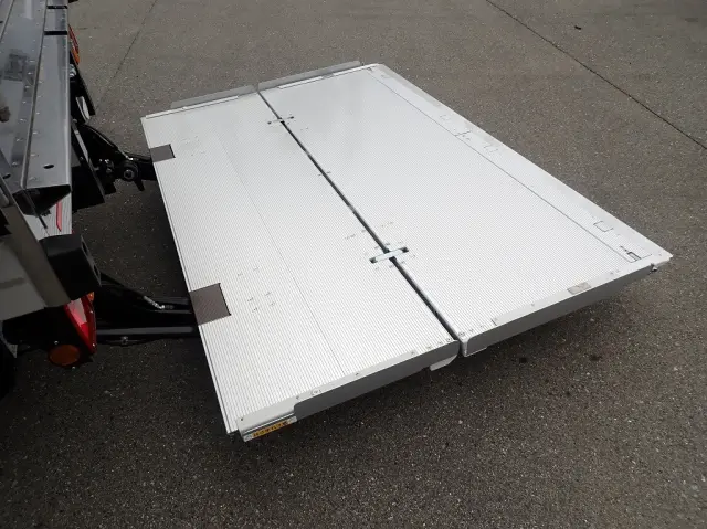 三菱 ファイター 2KG-FK65F(2WD)の写真8