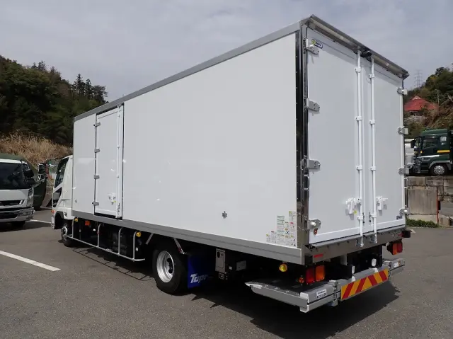 三菱 ファイター 2KG-FK65Fの写真4