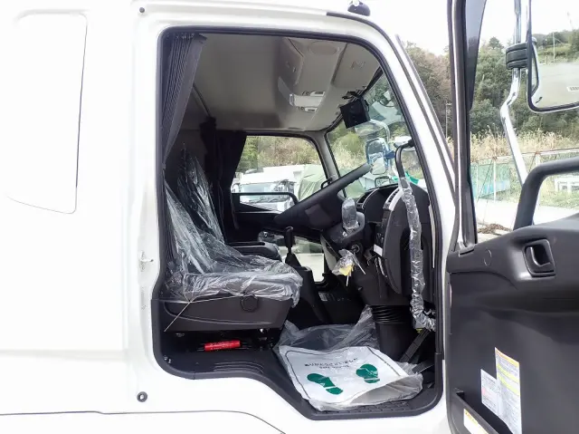 三菱 ファイター 2KG-FK65Fの写真15