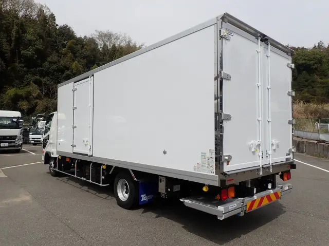 三菱 ファイター 2KG-FK65F(2WD)の写真4