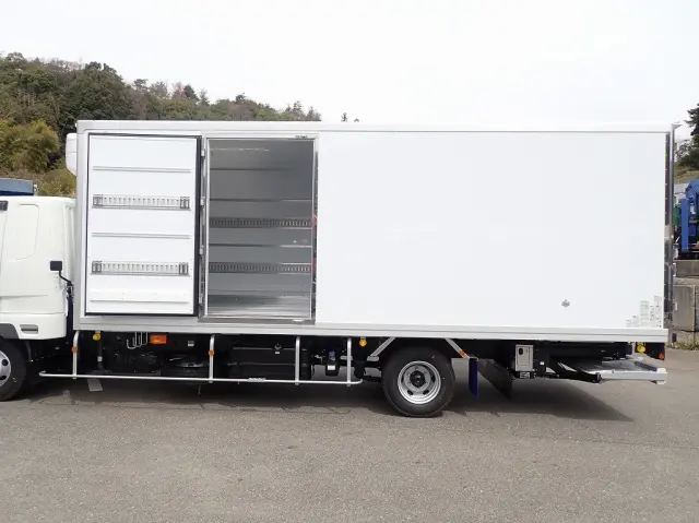三菱 ファイター 2KG-FK65F(2WD)の写真6