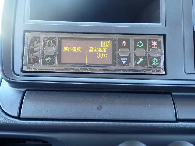 三菱 キャンター 2RG-FBAV0(2WD)の写真16