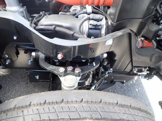 三菱 キャンター 2RG-FBAV0(2WD)の写真24