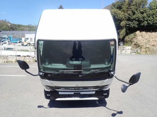 三菱 キャンター 2RG-FBAV0(2WD)の写真13