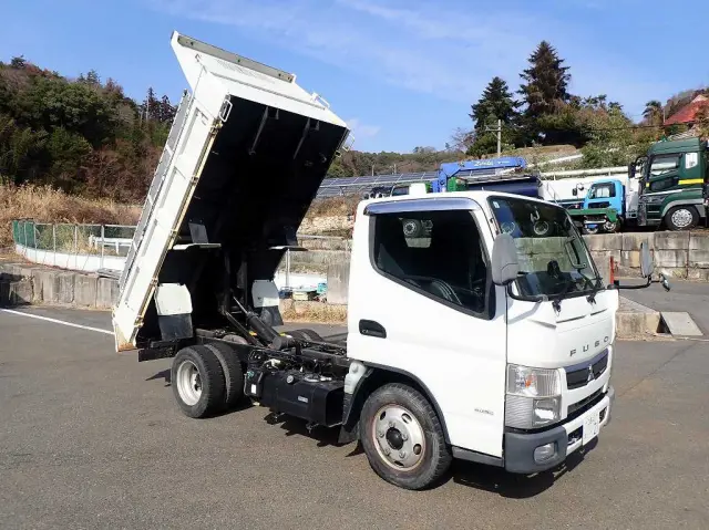 三菱 キャンター TPG-FBA60(2WD)の写真2