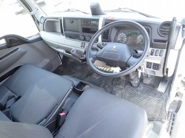三菱 キャンター TPG-FBA60(2WD)の写真14