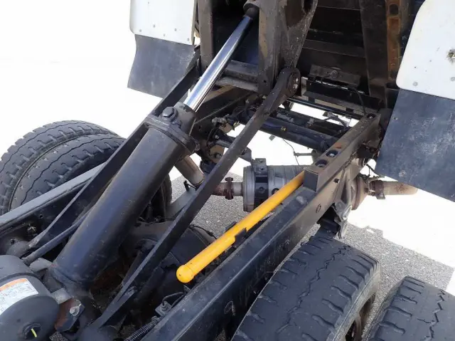 三菱 キャンター TPG-FBA60(2WD)の写真26