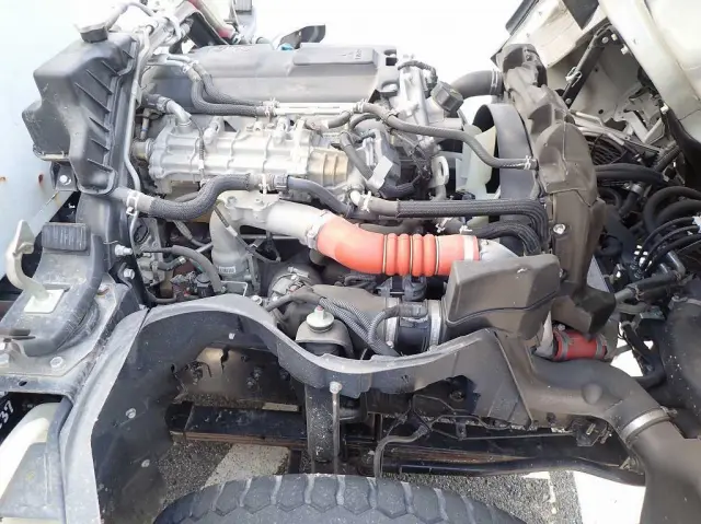 三菱 キャンター TPG-FBA60(2WD)の写真28