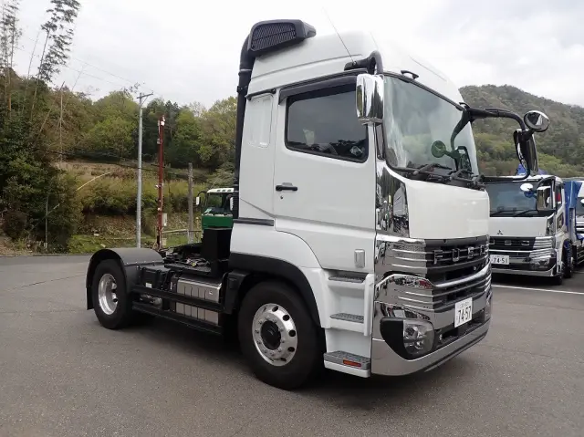 三菱 スーパーグレート 2RG-FP84VDR(2WD)の写真2